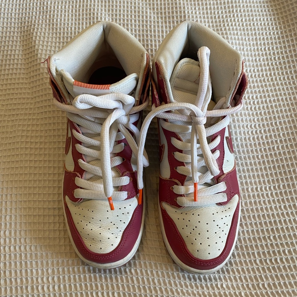 Nike Sweet Beat SB Dunk High-Top Sneakers - US Mens 7
